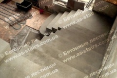 Заливка бетонной лестницы