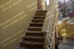 Бетонная лестница для дачи